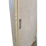 Ytterdörr anpassad för panel